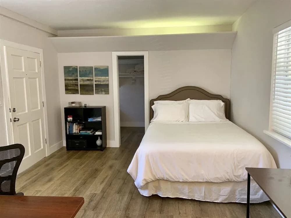 Cozy Coconut Grove Studio - photo 4