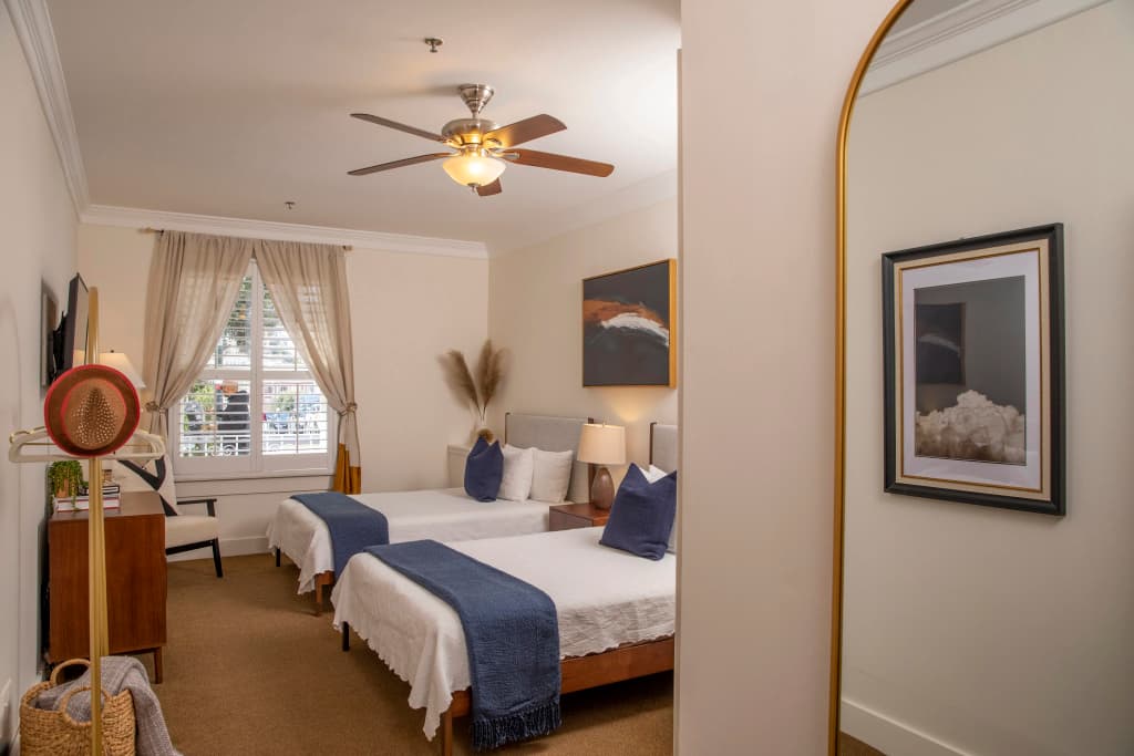 Washington Square Inn - photo 3