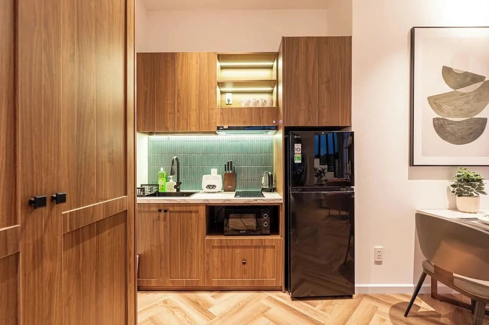 Chapter9 Serviced Suite - photo 20