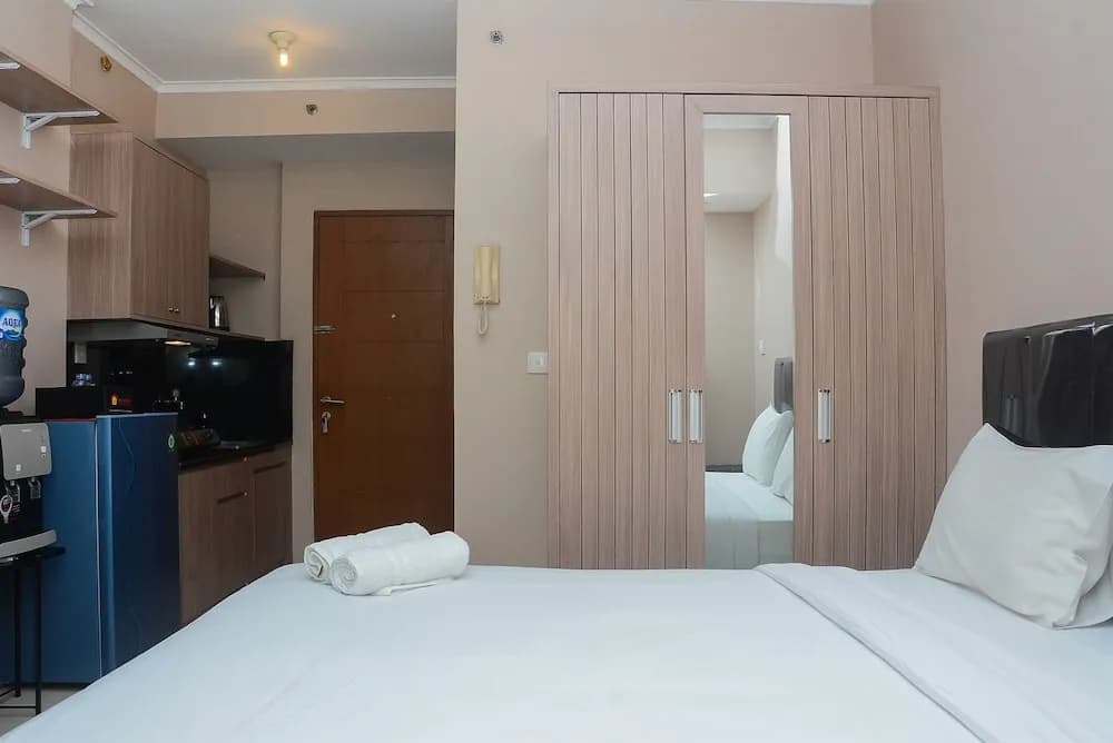 New Furnished @ Studio Maple Park Apartment - photo 4