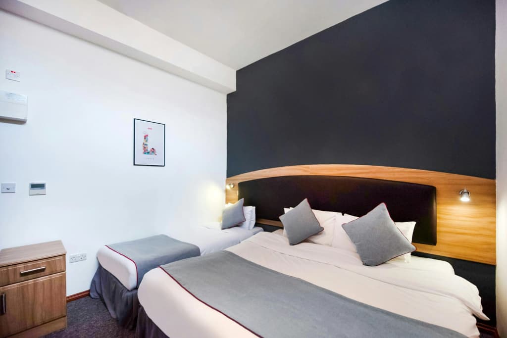Arinza Hotel, London Ilford - photo 6