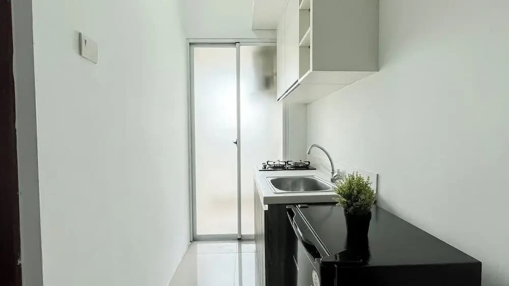 Minimalist Look 1Br At Apartment Vittoria Residence - photo 3