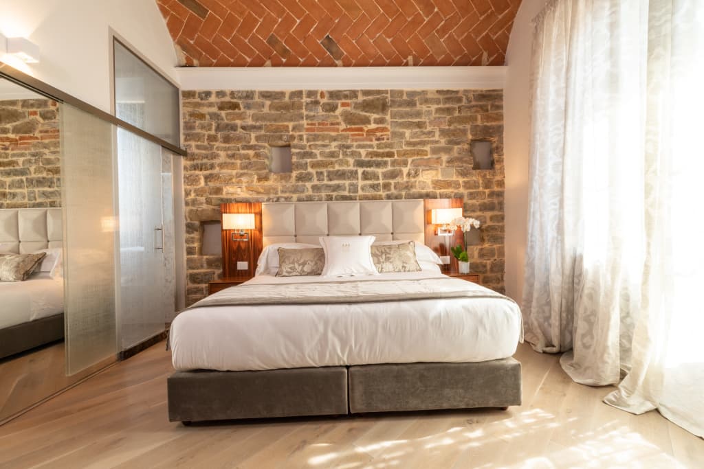 Donati Luxury Tower Suites - photo 7