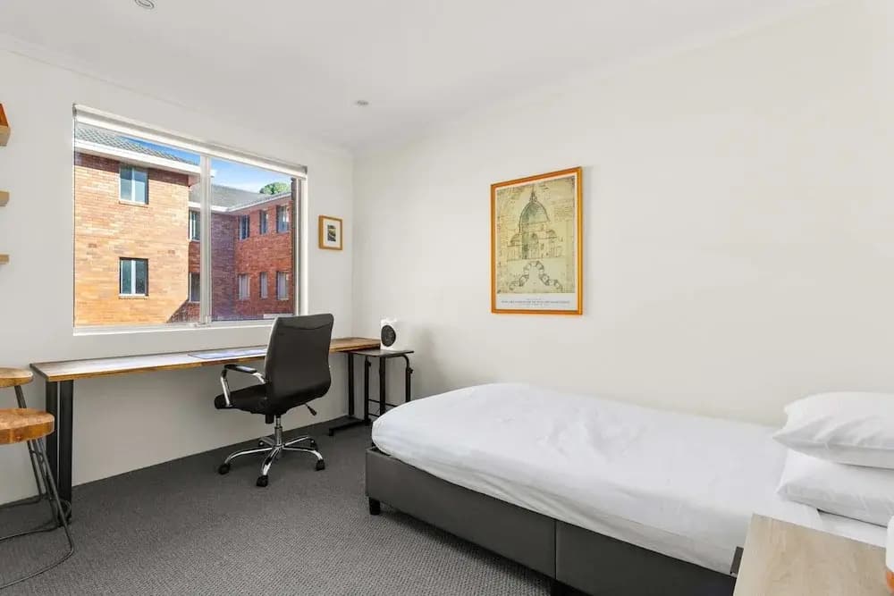 Beautifully Peaceful 2-bed Apartment - photo 1