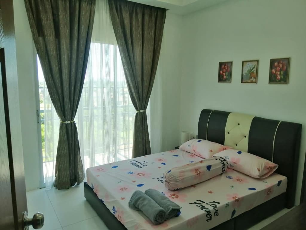 Onies Homestay Lumut Manjung - photo 1