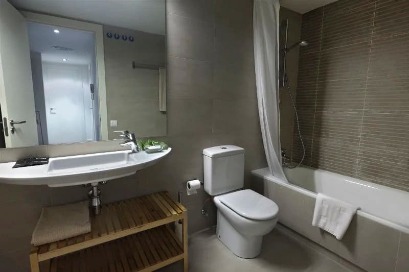 Ramblas Apartments - photo 6