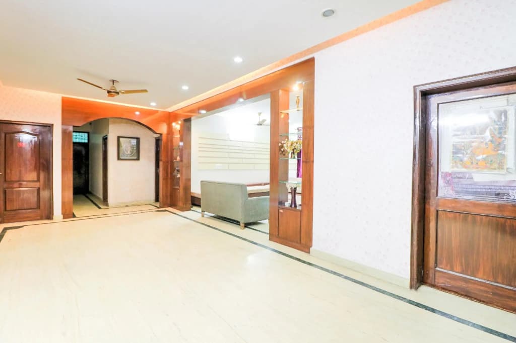 OYO DTT030 Classy Inn - photo 2