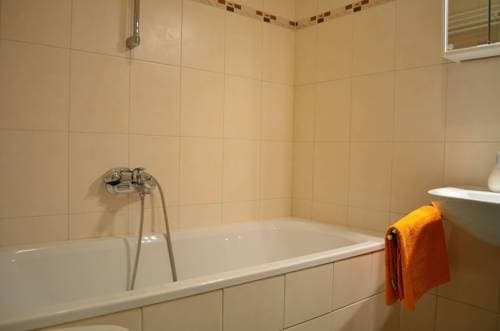 GoVienna Quellenstrasse Apartment - photo 8