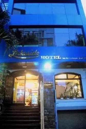Lakeside Hotel - main photo