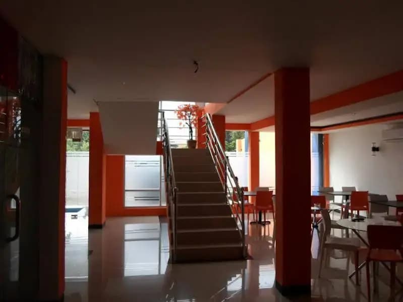 RedDoorz Plus @ Jalan Pemuda - photo 17