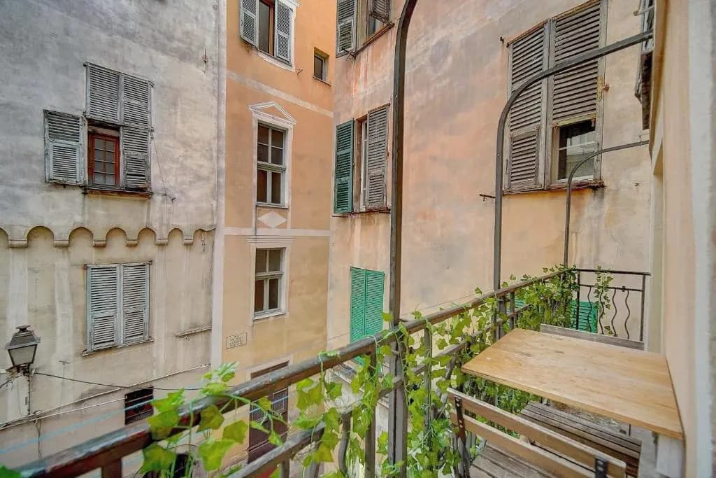 #31 Comfy place in the Old Town Balcony & AC 2Min to Beach - main photo