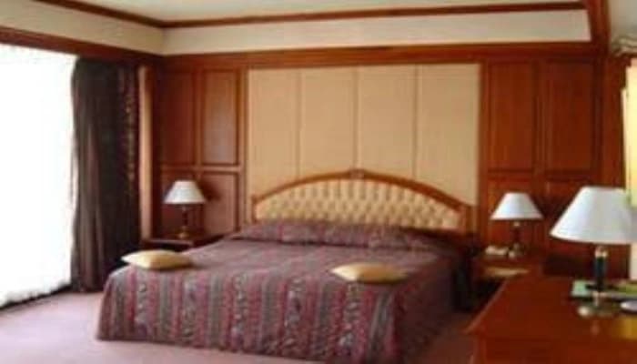 Beach Resortel - main photo