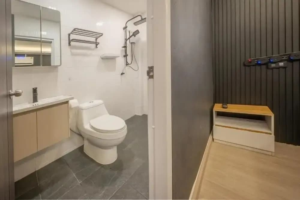 Space Station Hostel - photo 13