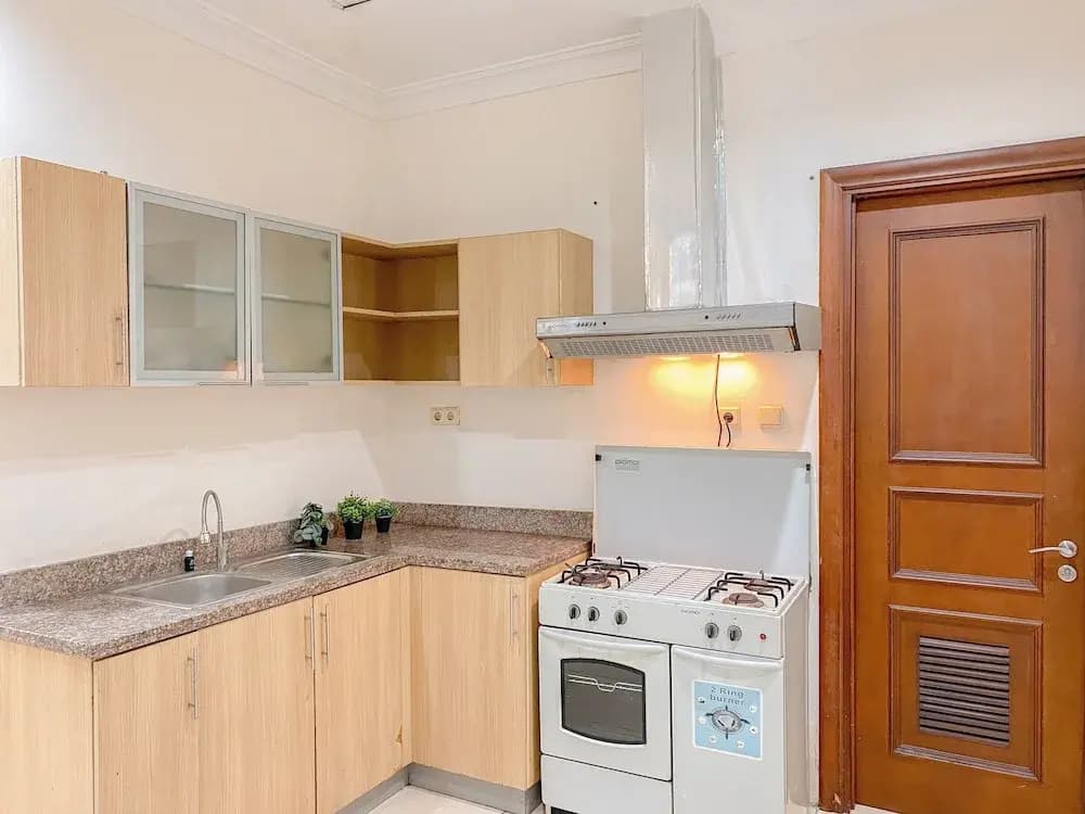 Spacious 2Br With Mall Access At Bellezza Apartment - photo 4