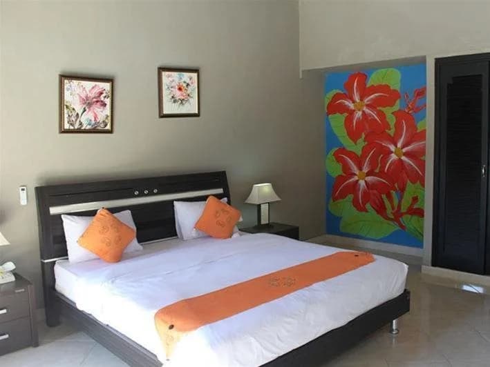 Blezz Villa - photo 2