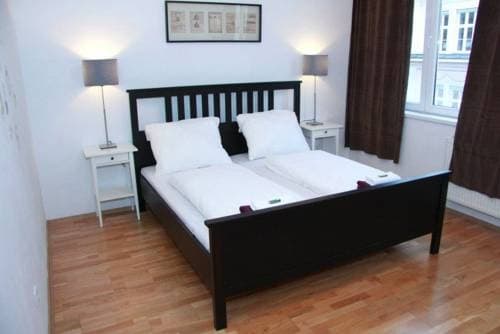 Livingston Apartment Studio - photo 1