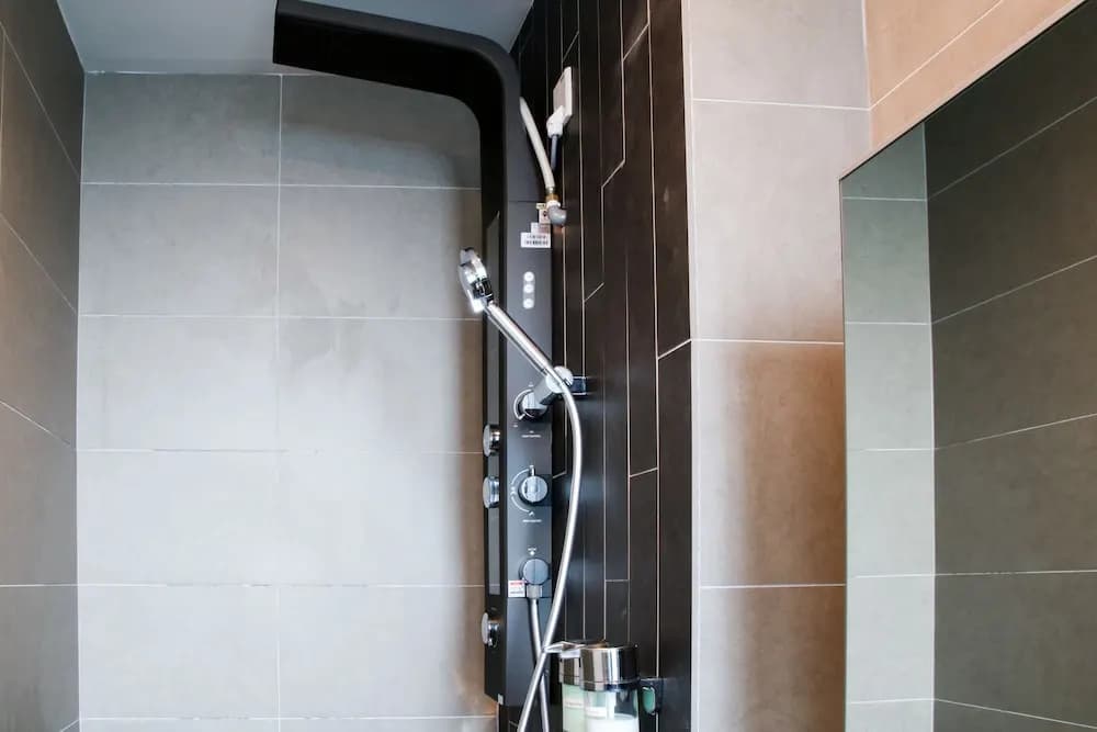 H2O Residences by Victoria Home - photo 15