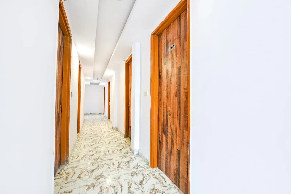 FabHotel PP Residency Tilak Nagar - photo 12