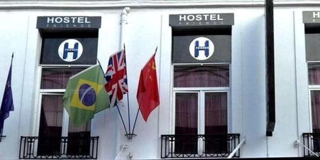 Jacobs Inn Hostel - photo 22