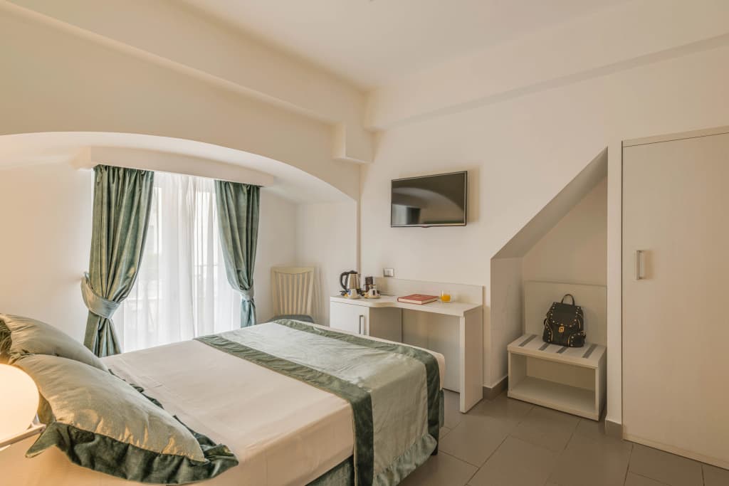 Trevi Palace Hotel - photo 21