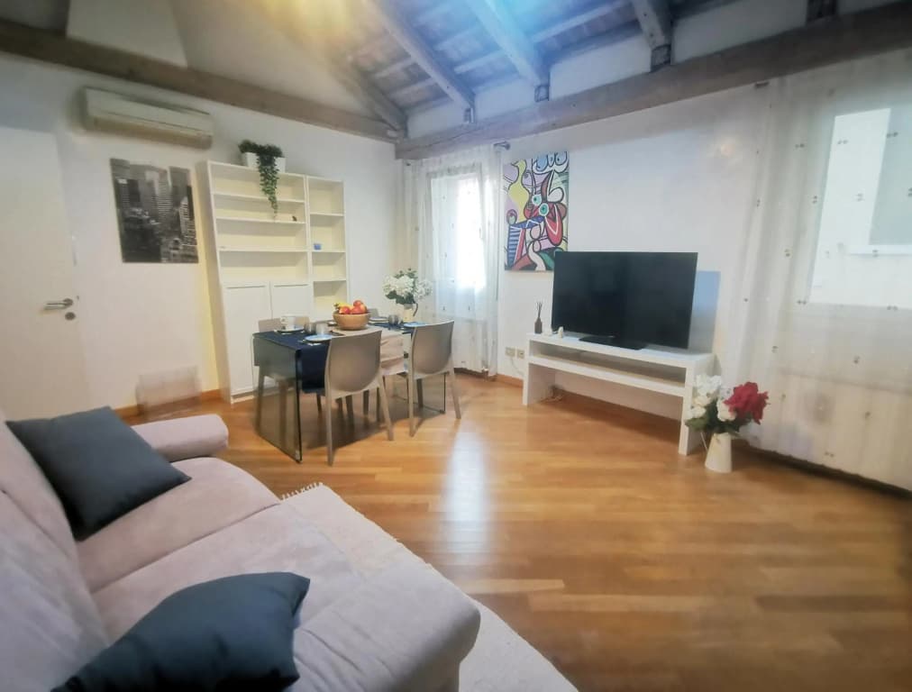 Romantic Sky Apartment - photo 2