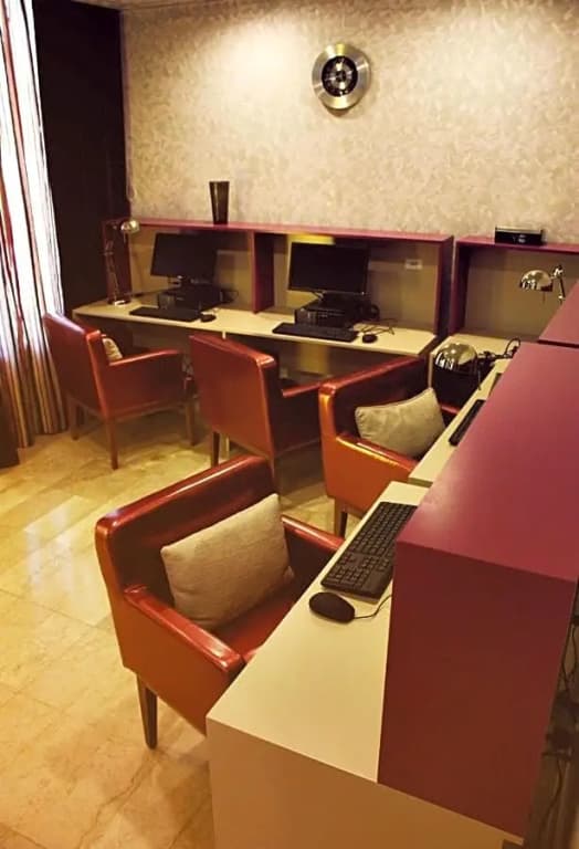 One to One Hotel & Resort Ain Al Faida - photo 21