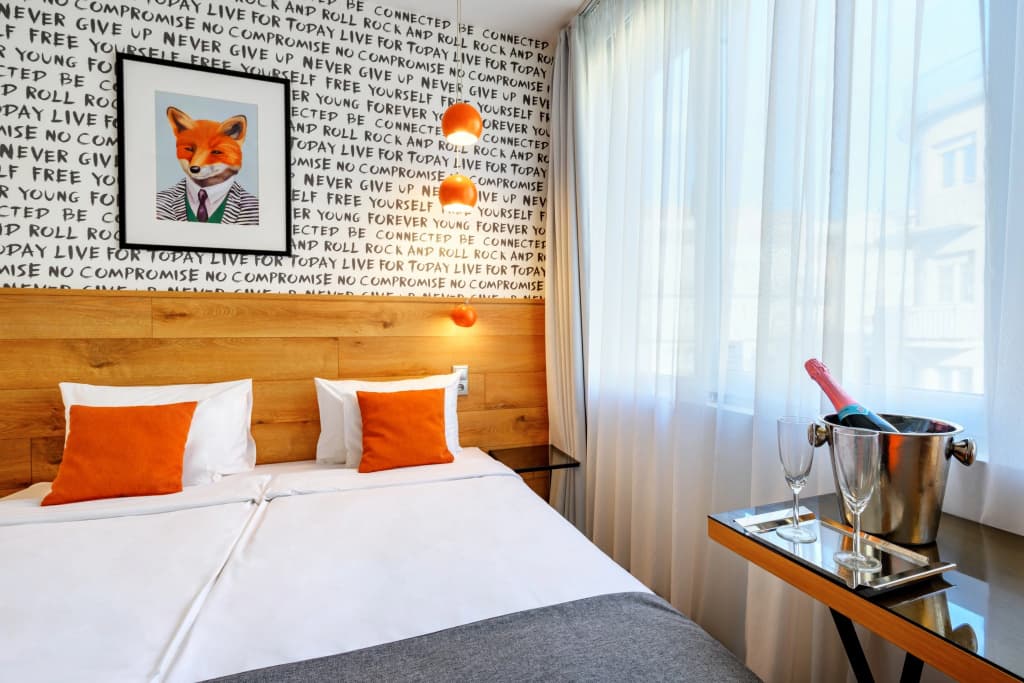 Roombach Hotel Budapest Center - photo 35