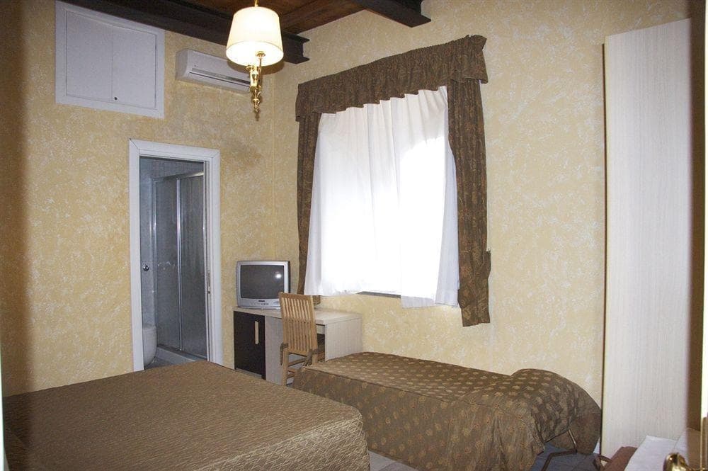 Daniels Inn - main photo