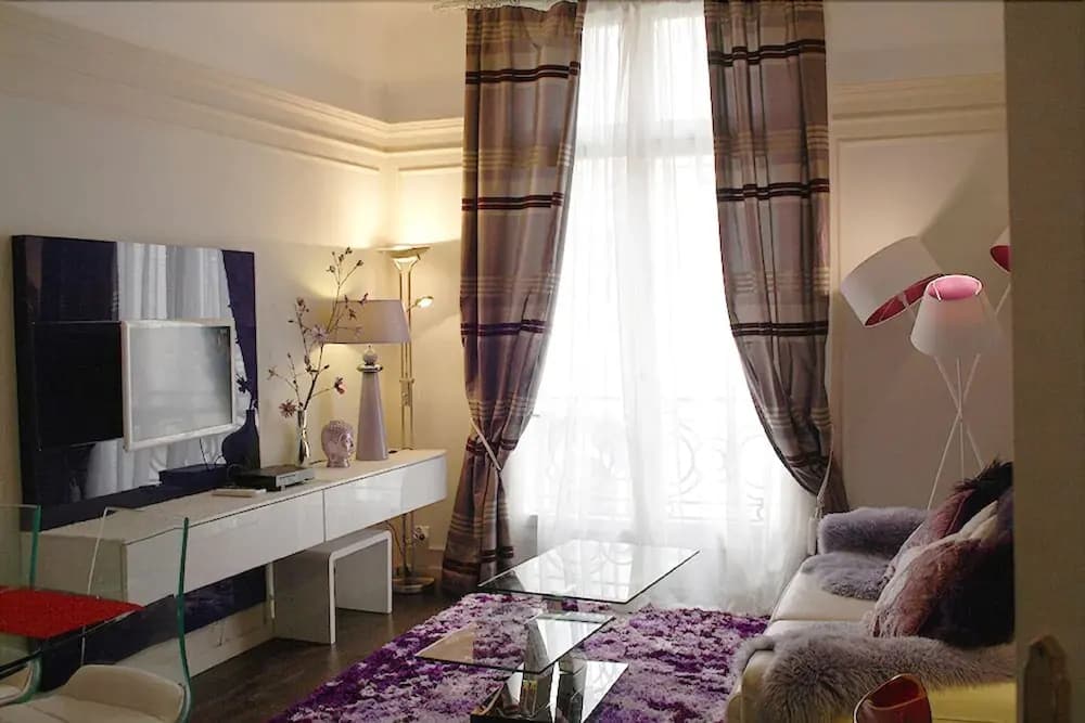 DeLuXe Av. Champs-Élysées - photo 3
