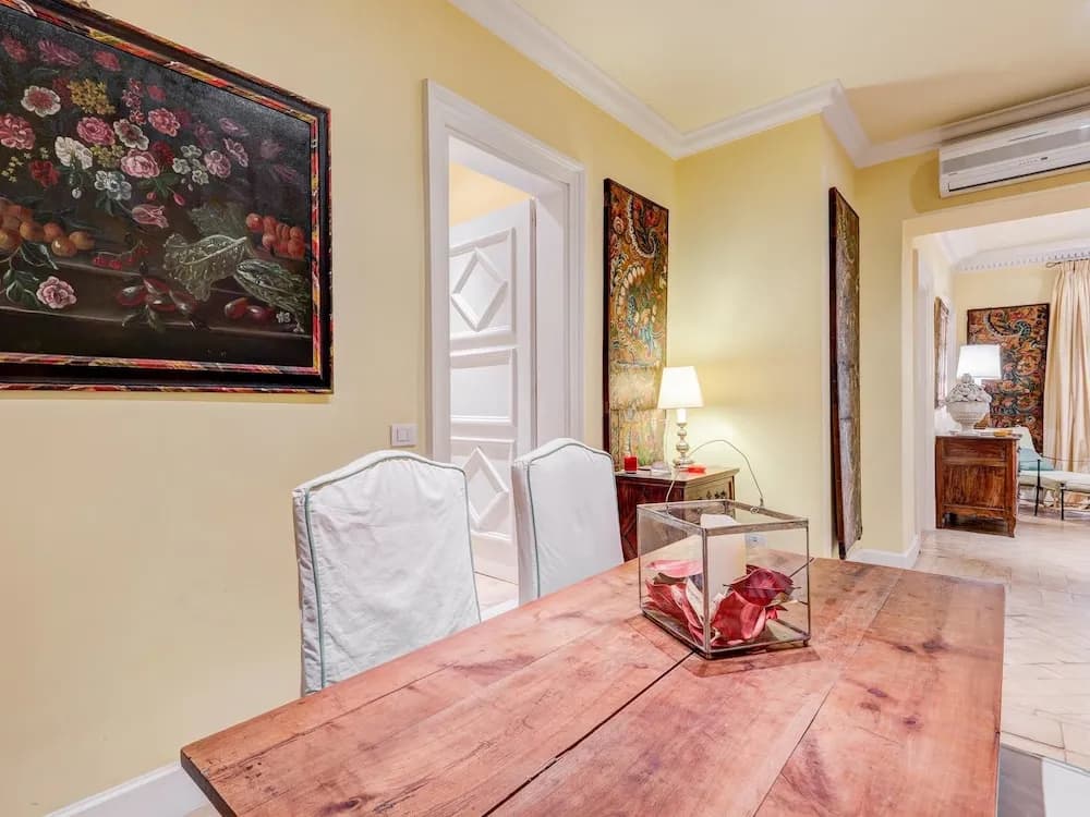 RSH Augustus Luxury Apartment - photo 4