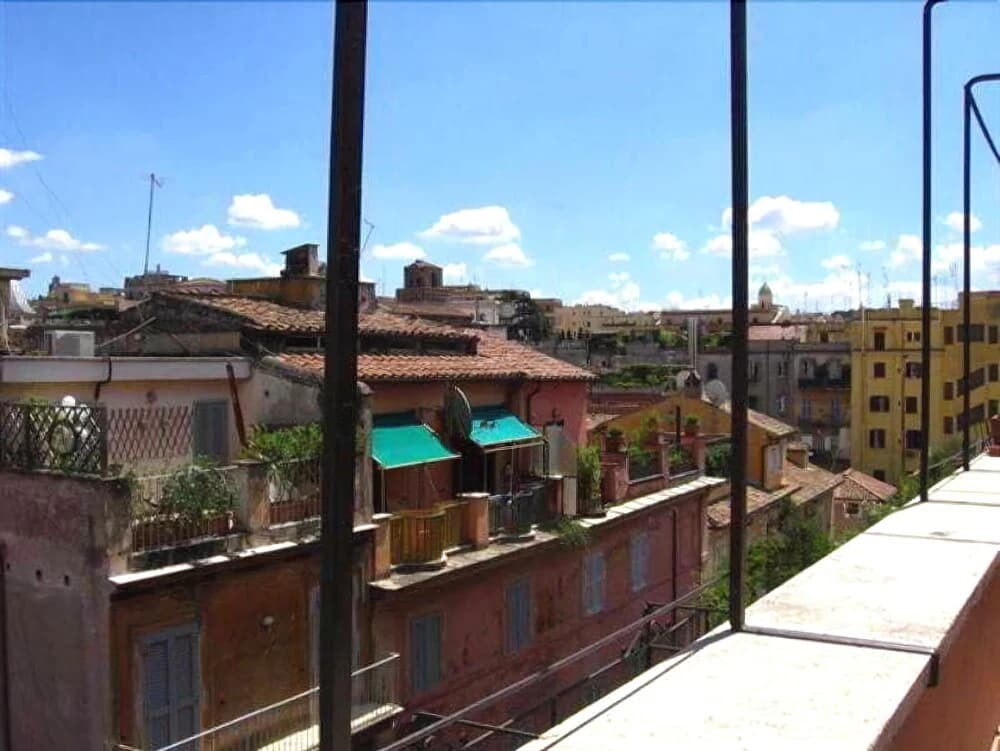 Bella Vista Apartment - photo 3