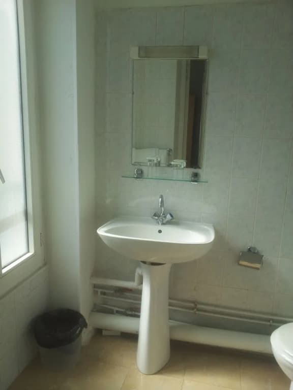 Ideal Hotel - photo 8