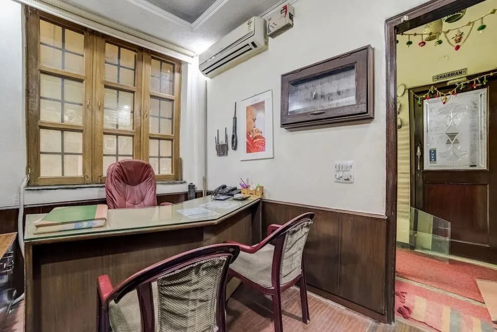 OYO 23053 Millenium Residency - photo 12