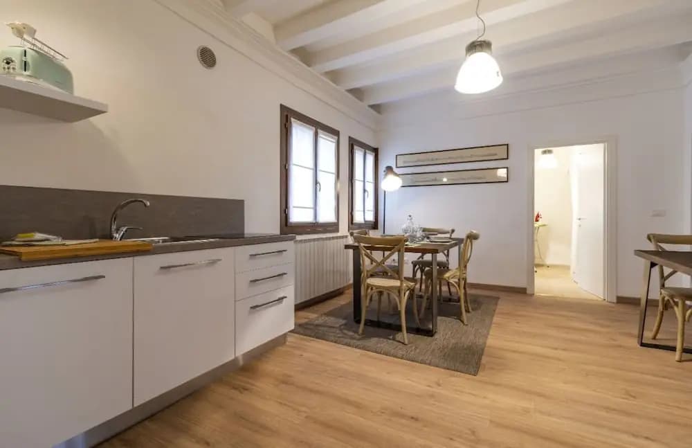 San Marco Schiavoni Apartments - photo 18