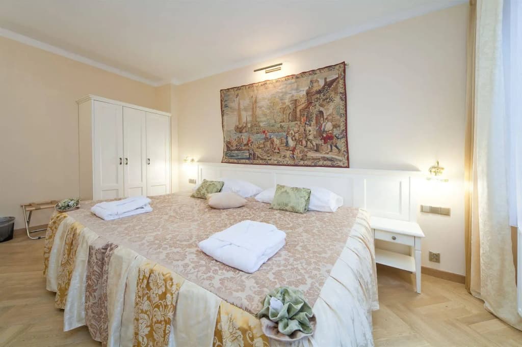 Merchant's Avenue Hotel - photo 4