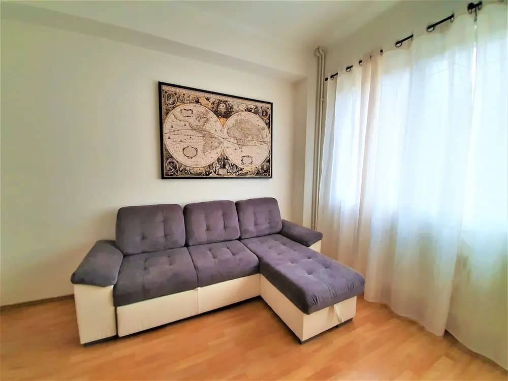 Epstein Apartments - photo 4