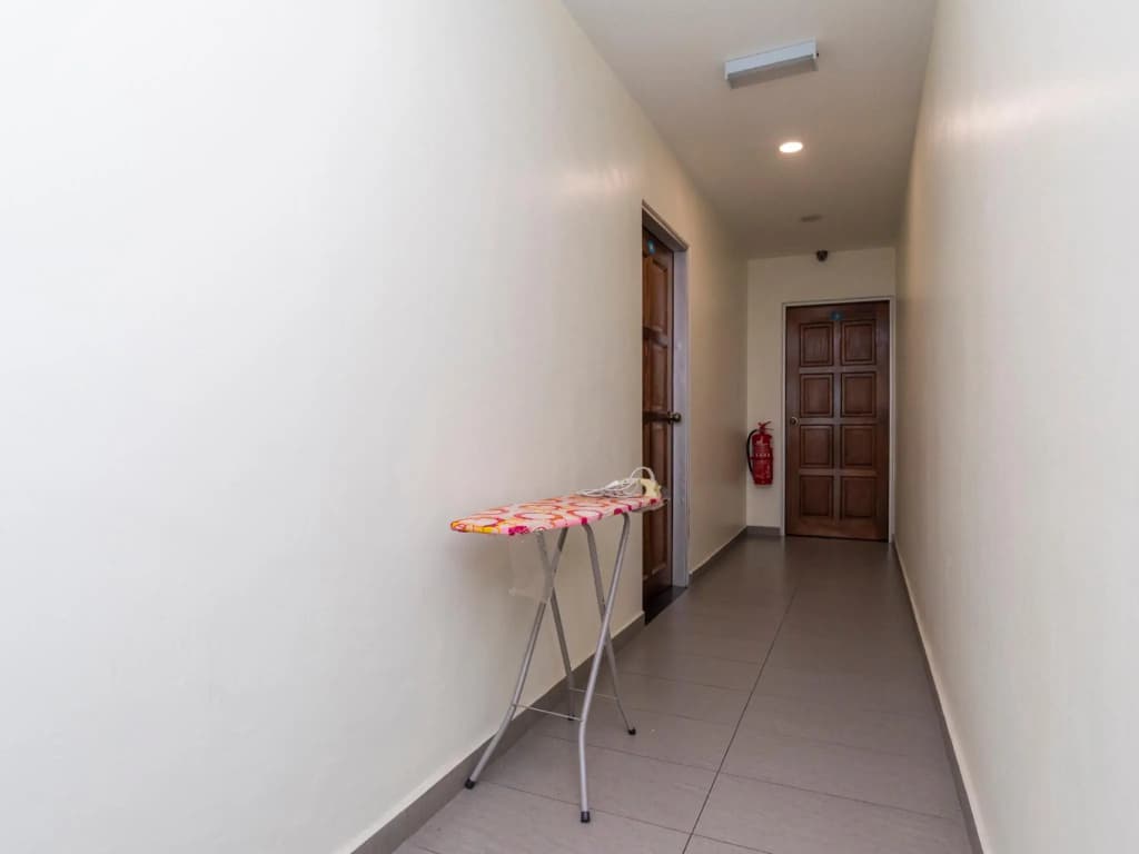 OYO 44095 Bluewater Hotel (2) - photo 7