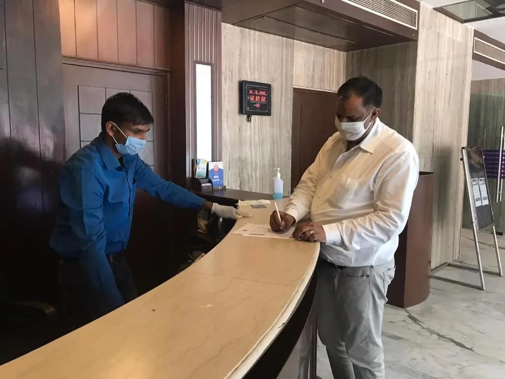 Hotel Saptagiri - photo 9
