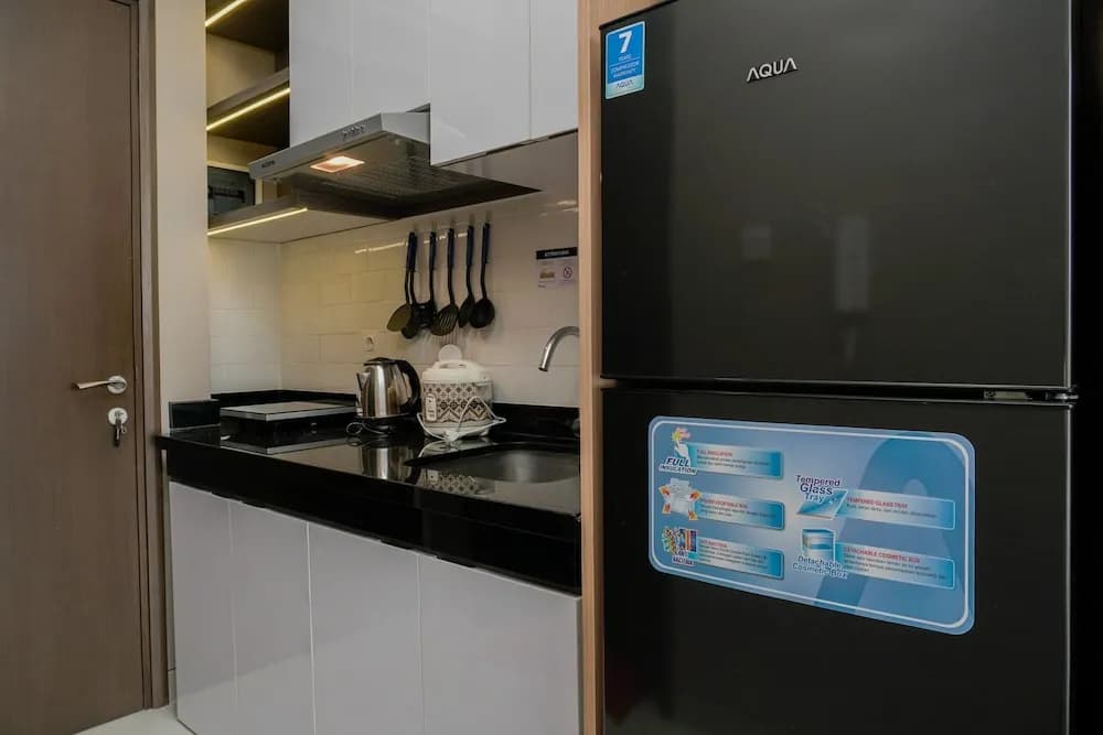 Pool View Studio Apartment Ciputra International - photo 17