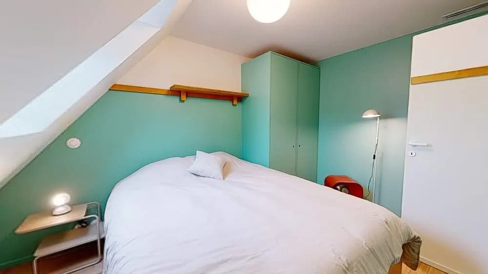 Altido Pleasant 1-bed Flat w Shared Courtyard - photo 10
