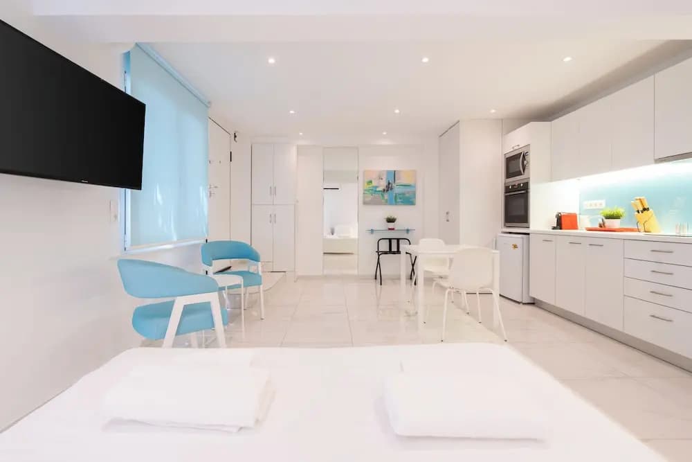 Cute and Convenient Studio in Athens - photo 14
