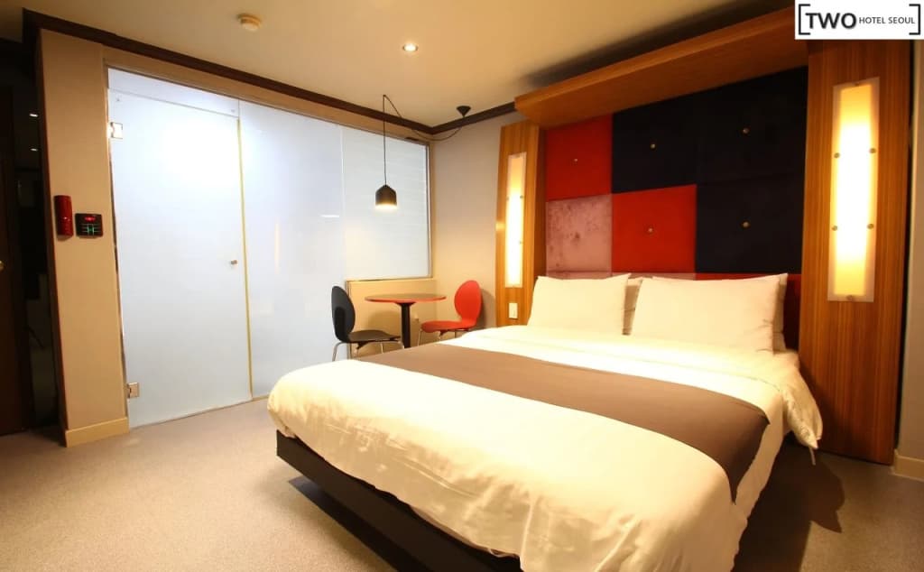 Two Hotel - photo 4