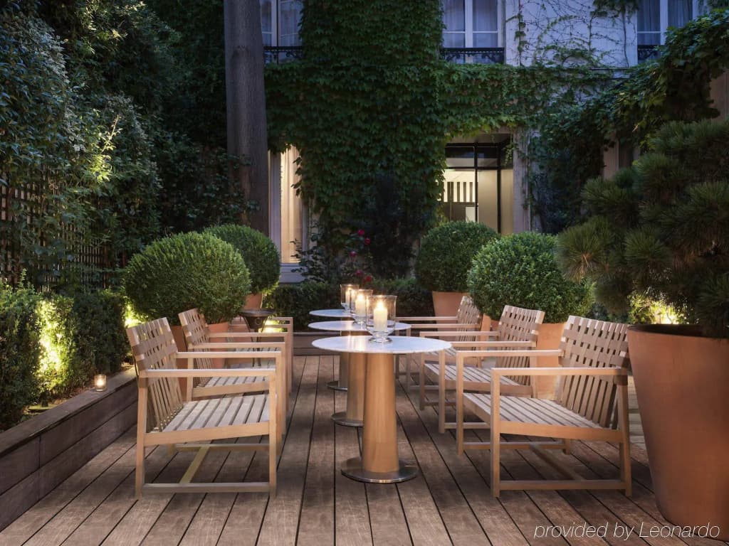 Le Belgrand Hotel Paris Champs Elysees, Tapestry by Hilton - photo 11