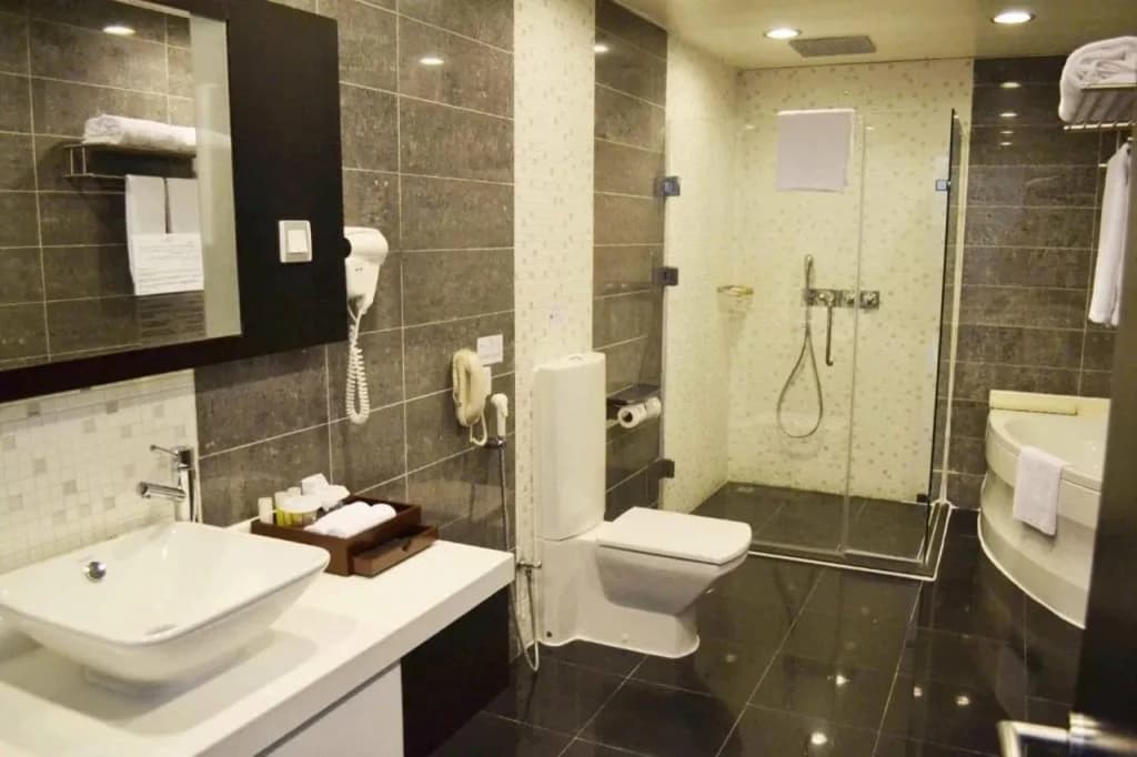 Holiday Villa Hotel And Residence City Centre Doha - photo 9