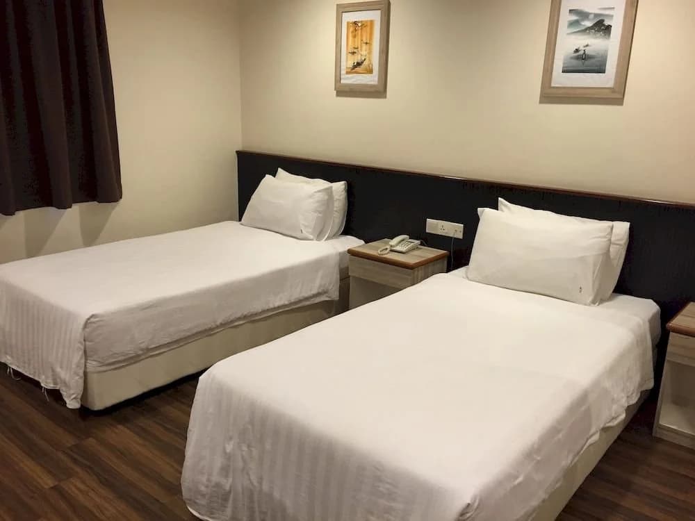 Lai Lai Hotel - photo 5