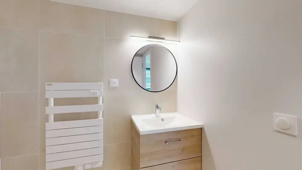 Room 1211 in a Premium Residence- Sport/laundry - photo 6