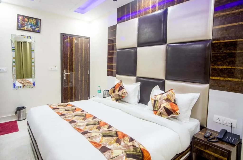 Hotel Harsha International - photo 32