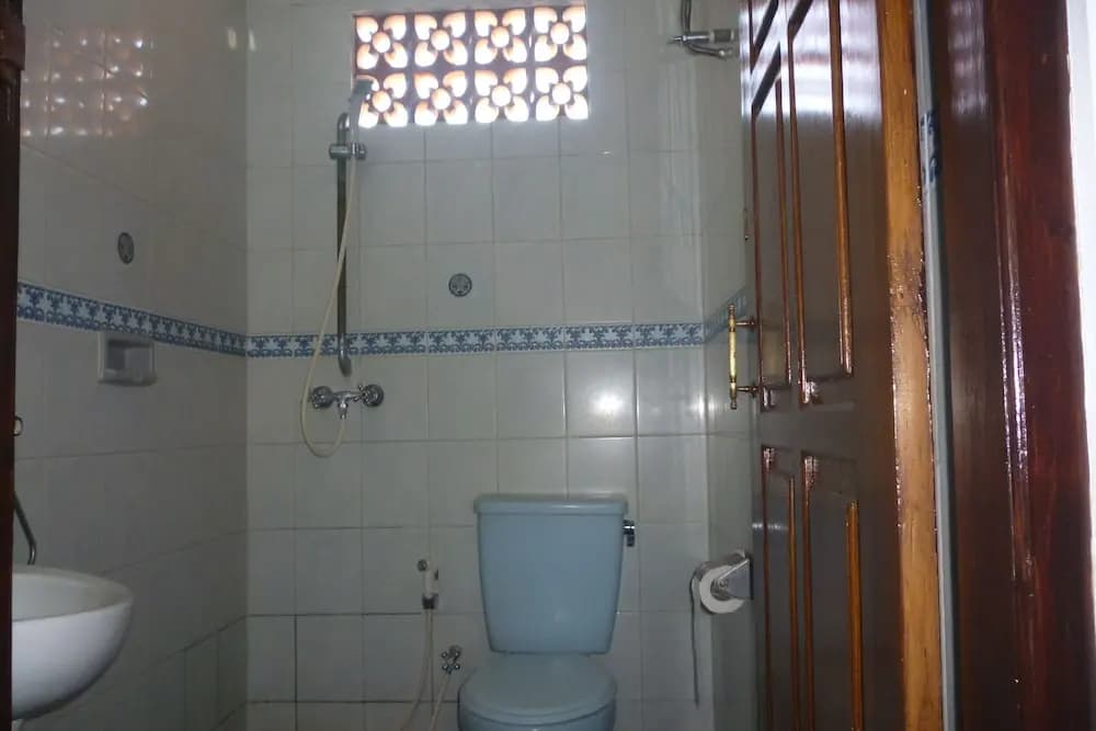 Pondok Santhi Homestay - photo 9