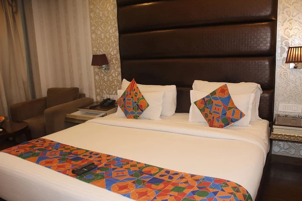 THE J K Hotel C R Park - photo 5