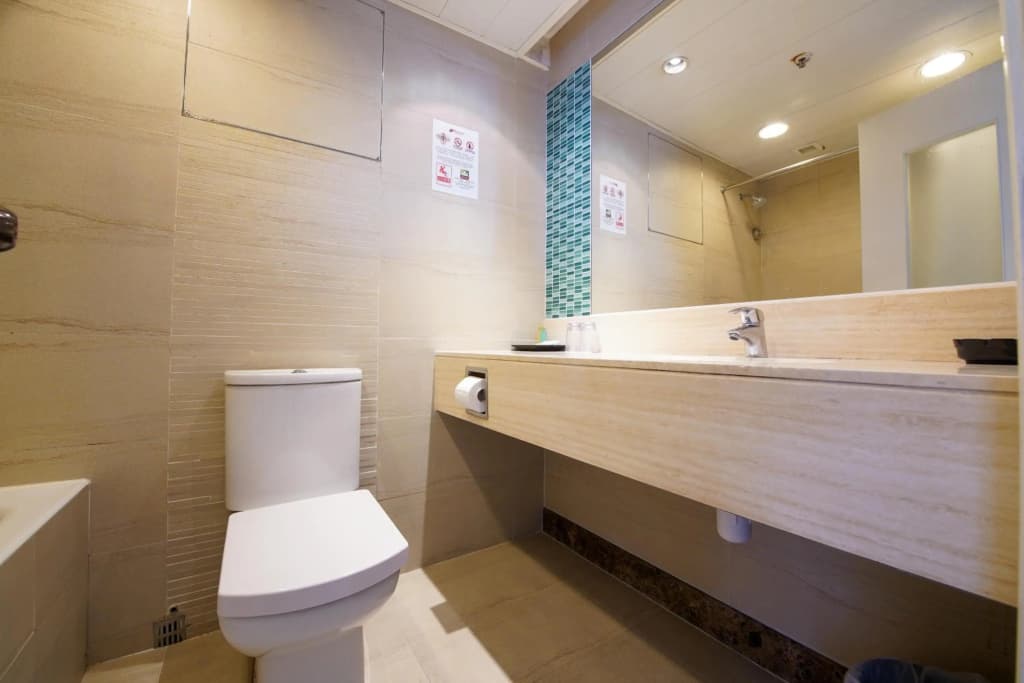 Warwick Hotel - photo 10